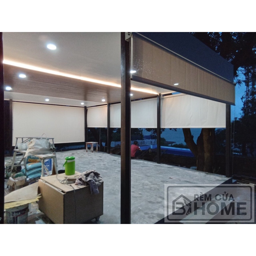 Rèm cuốn tự động-Hệ rèm tự động che nắng mưa ngoài trời - rèm cửa BHOME Thủ Đức