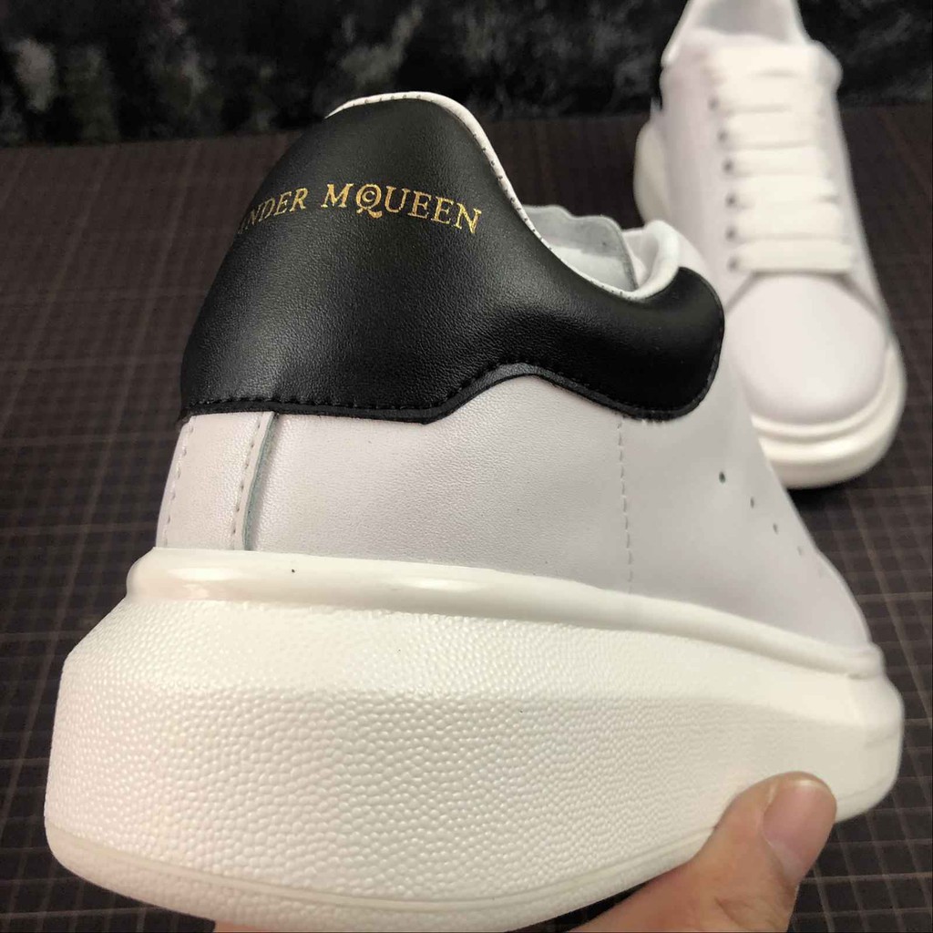 giày alexsander mcQueen (gót đen)