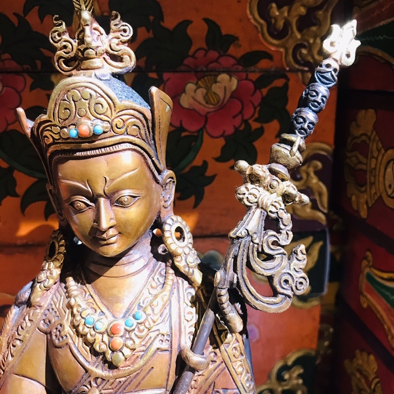 [PHÁP BẢO MINH CHÂU] TƯỢNG LIÊN HOA SANH ĐỒNG NEPAL 22CM - THIẾT KẾ TỈ MỈ - TINH XẢO