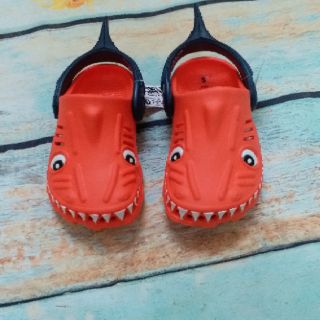 Hàng có sẵn authentic - dép nhựa bé trai Next