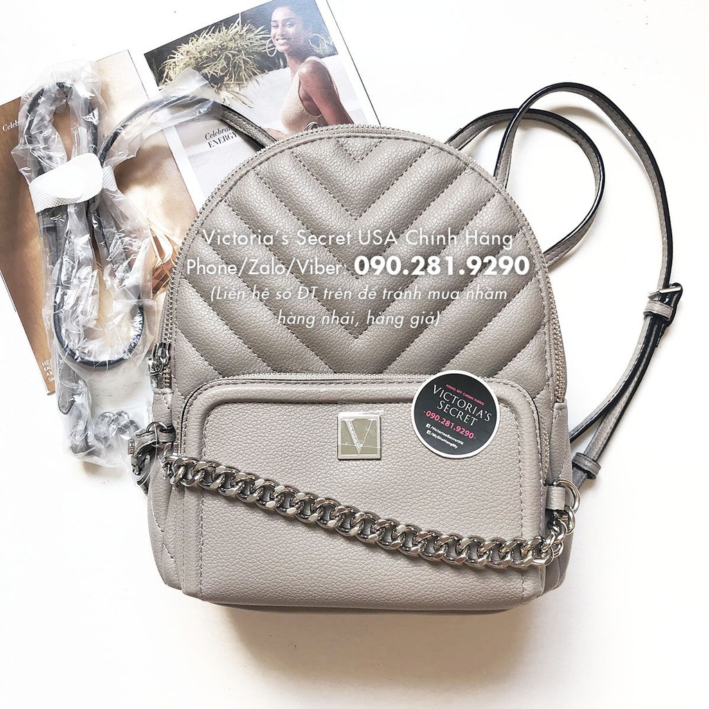 Ba lô mini xám siêu đẹp, gắn đinh thời trang - KT 21x23cm - Hàng nhập Victoria's Secret USA