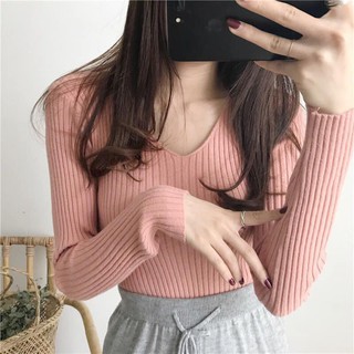 Áo len gân cổ tim