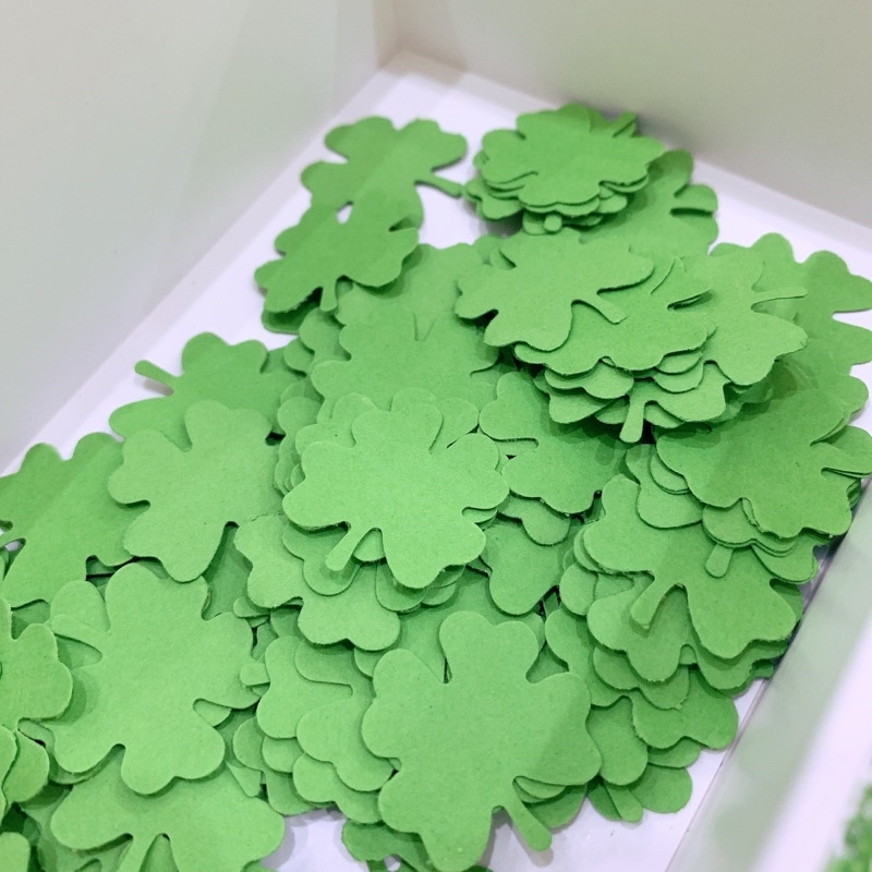 100 Cỏ 4 lá bằng giấy màu, size 2.2cm - thủ công mầm non