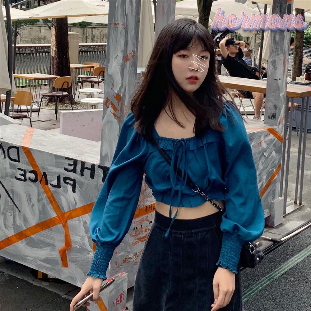 Áo croptop tay phồng dài cổ vuông phối dây rút phong cách Retro