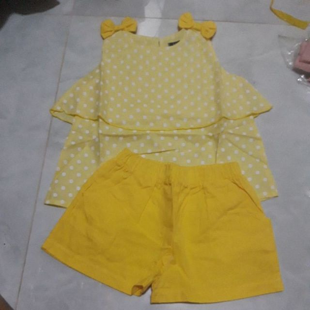 Bộ của Huỳnh Thư