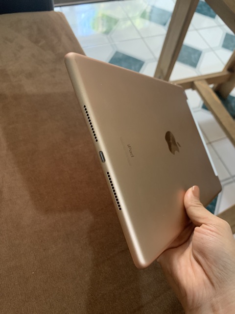 IPad Gen 7 2019 sử dụng sim 4G và wifi 32Gb | BigBuy360 - bigbuy360.vn