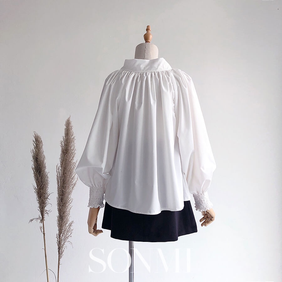 Sơ Mi Nữ Form Rộng Tay Dài SONMI Hàn Quốc Thiết Kế Cao Cấp Cổ Nơ 2 Màu Trắng Đen Lụa Hàn LYNDEN MIA