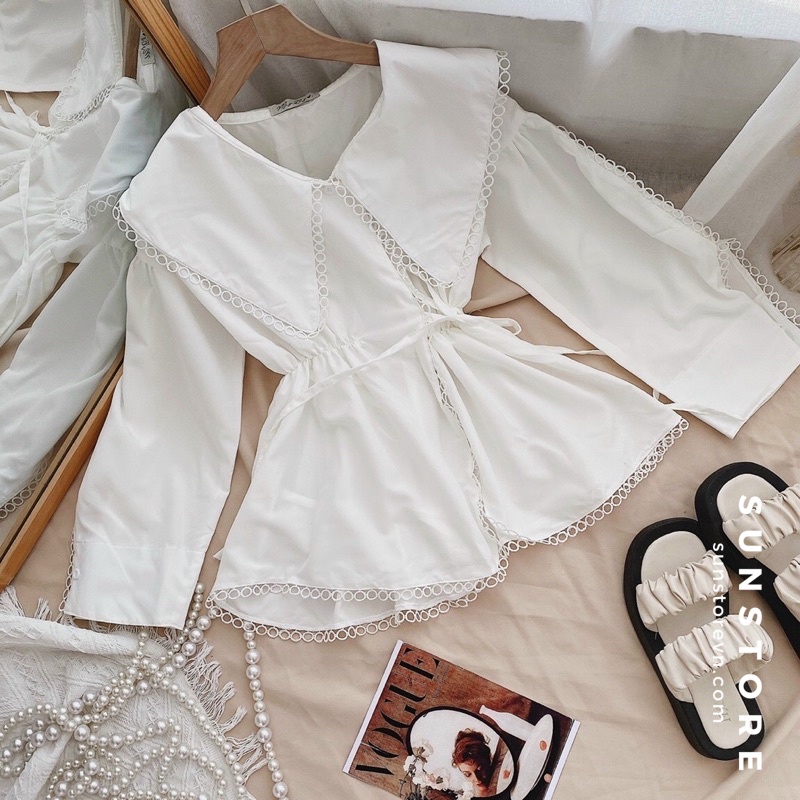 Áo sơ mi trắng rút eo viền ren