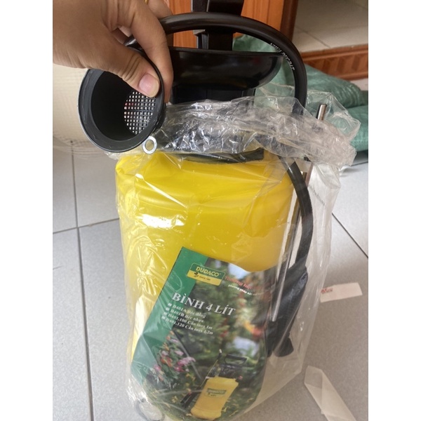 Bình xịt tưới cây 4lit DUDACO