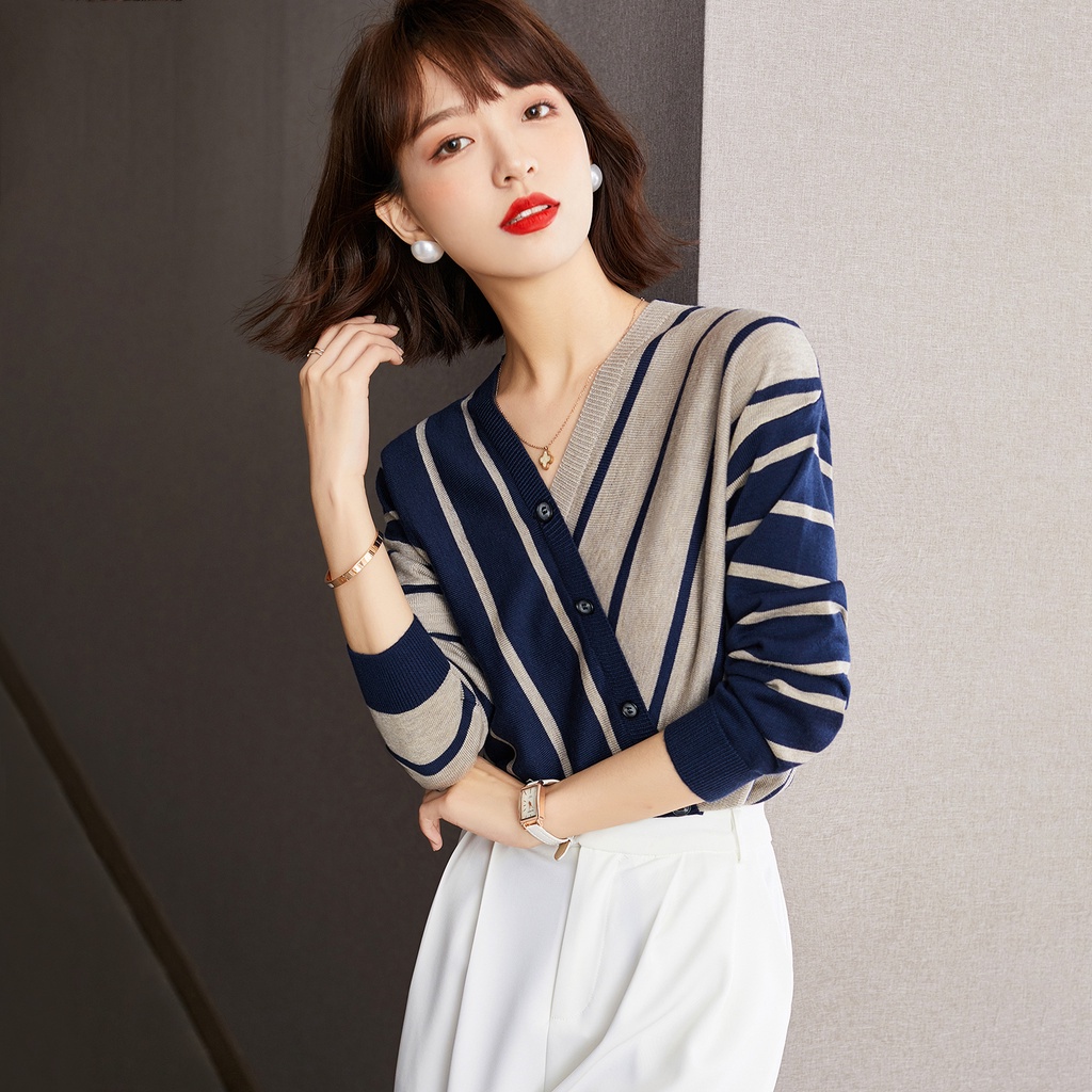 Áo Dệt Kim Tay Dài Cổ Chữ V Hoạ Tiết Kẻ Sọc Cho Phái Nữ