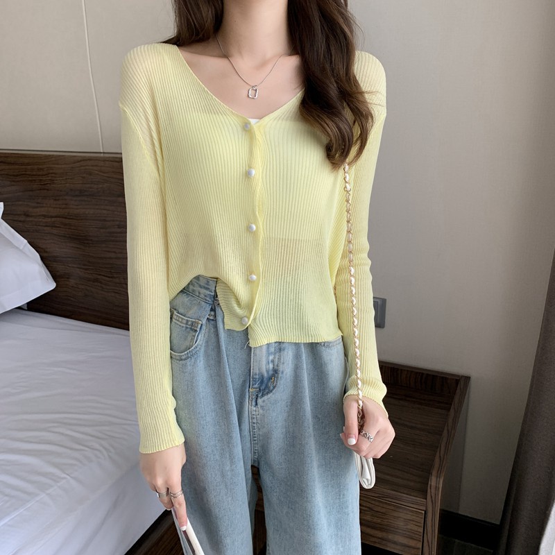 Áo khoác cardigan mỏng tay dài cổ chữ V phối nút ngọc trai trong suốt thời trang Hàn Quốc cho nữ 21802