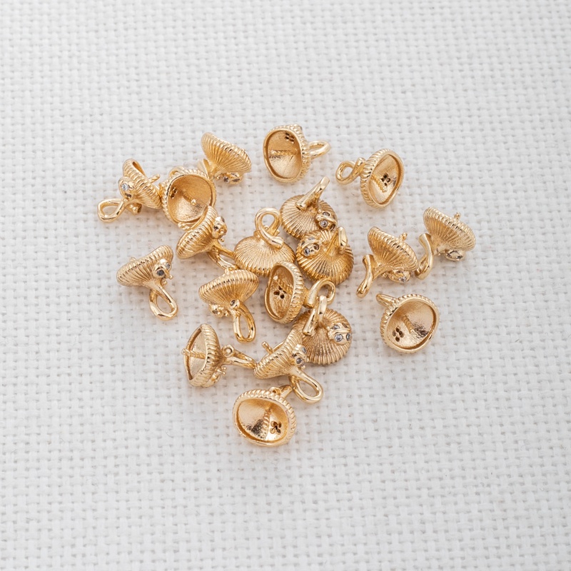 Mặt Dây Chuyền Bằng Đồng 14k Mạ Vàng Dát Đá Zircon Sang Trọng