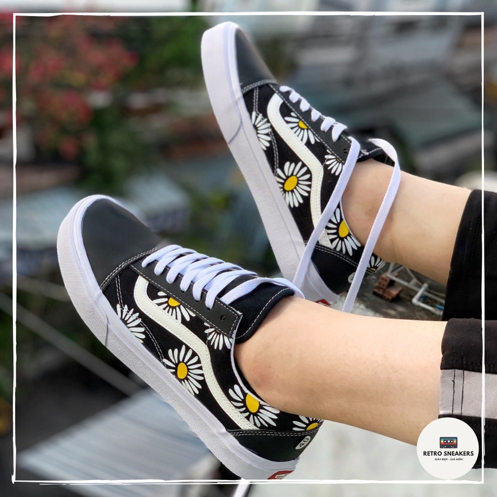 Giày HOA CÚC nam nữ hot trend, thịnh hành phom đẹp, tặng hộp, bill tag 11