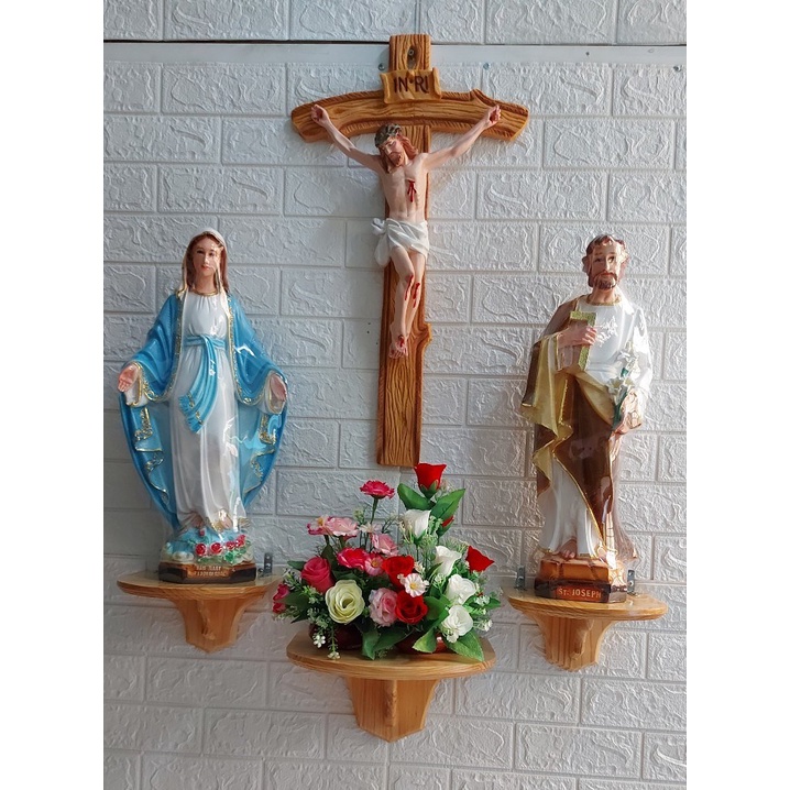 BỘ BÀN THỜ KỆ GỖ THÔNG TƯỢNG ĐỨC MẸ THÁNH GIUSE CAO 50CM VÀ THÁNH GIÁ CHÚA CHỊU NẠN 66CM