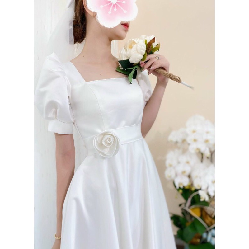 đầm tay phồng hot trend đính hoa hồng