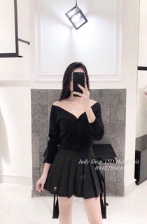 Áo len cổ phối ren
