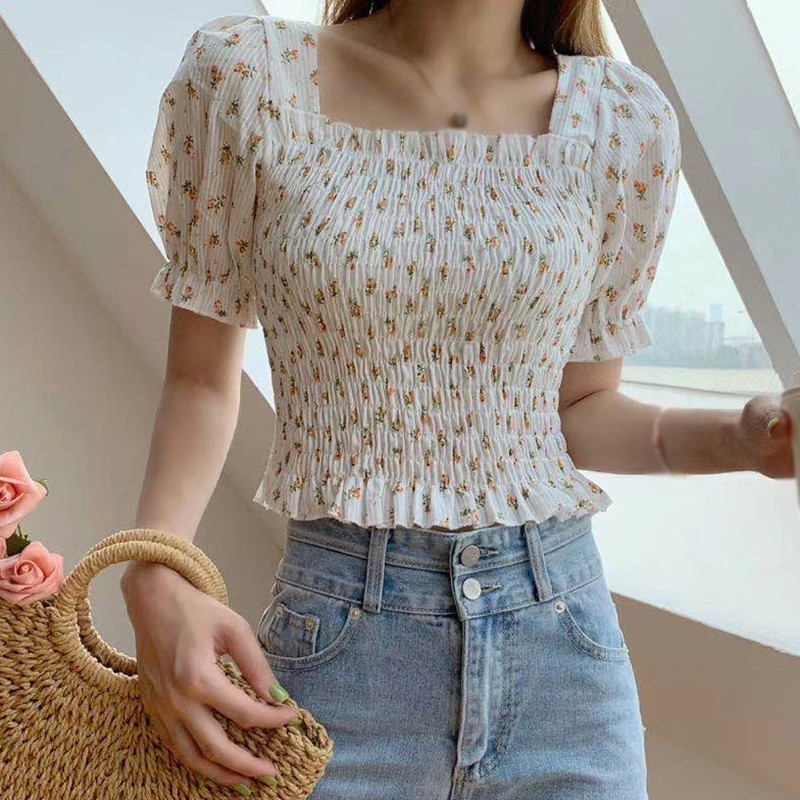 Áo Kiểu Tay Ngắn Cổ Vuông Họa Tiết Hoa Xinh Xắn Cho Nữ
