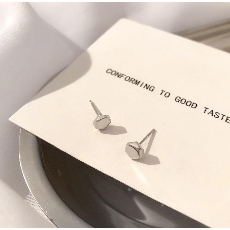 📛 RẺ VÔ ĐỊCH 📛 BÔNG TAI KHỐI HÌNH HỌC 2 MÀU ĐƠN GIẢN CÁ TÍNH CHO NAM VÀ NỮ