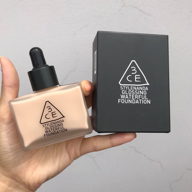 KEM NỀN 3CE STYLENANDA GLOSSING WATERFUL FOUNDATION