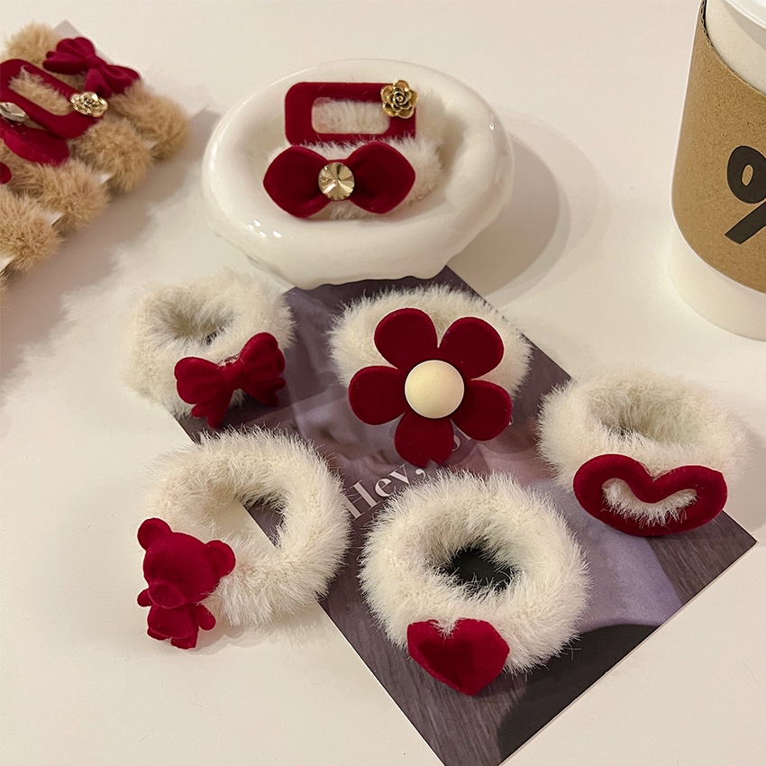 Gói 7 dây buộc tóc đuôi ngựa vải flocking phối nhung họa tiết trái tim màu đỏ phong cách giáng sinh cho bé gái