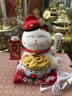 Mèo thần tài may mắn sứ