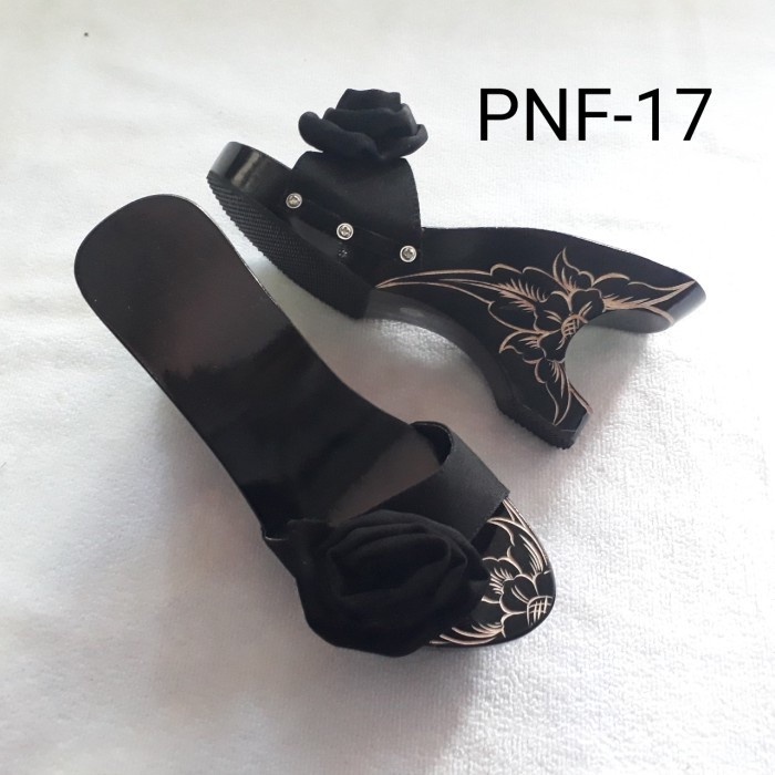 Sandal Geulis Khắc Hoa Hồng - 36