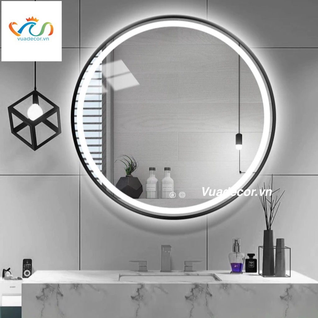 Gương tròn toàn thân nhà tắm bàn trang điểm khung nhôm mạ có led cảm ứng cao cấp VUADECOR