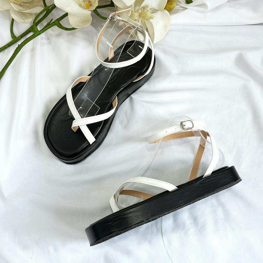 Sandal đi biển xỏ ngón đế xuồng cao 3p, Dép nữ bánh mì đế cao 3p xỏ ngón có quai hậu đi chơi mùa hè m131