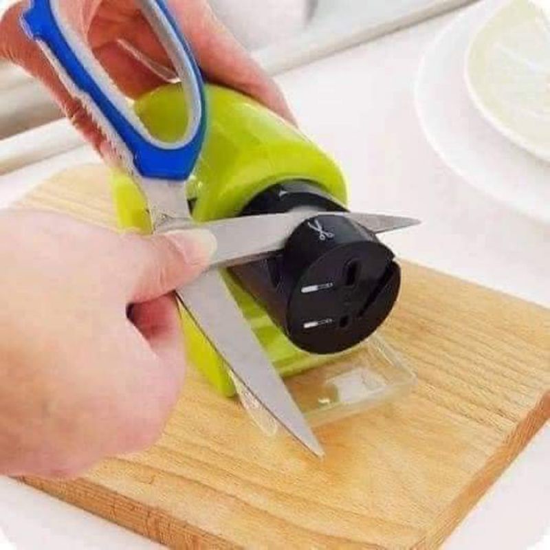Máy mài dao đa năng thiết kế thông minh sắc bén sau 1 lần mài