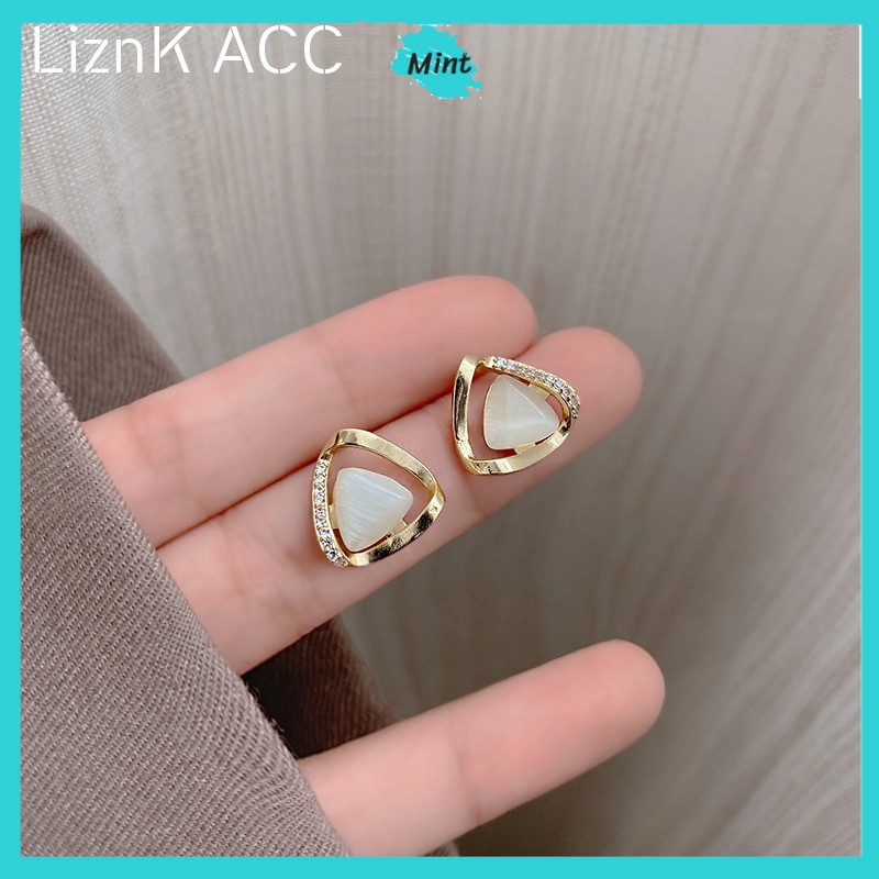 Bông Tai Nữ ❤️KHÔNG GÂY DỊ ỨNG❤️ Khuyên Tai Đá Mắt Mèo Hình Tam Giác Xinh Xắn Chuôi Bạc S925