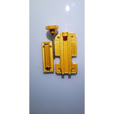 Bộ chỉnh tiêu cự đầu Laser Diot