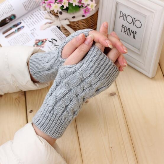 Găng Tay Dài Hở Ngón Giữ Ấm Thời Trang Unisex
