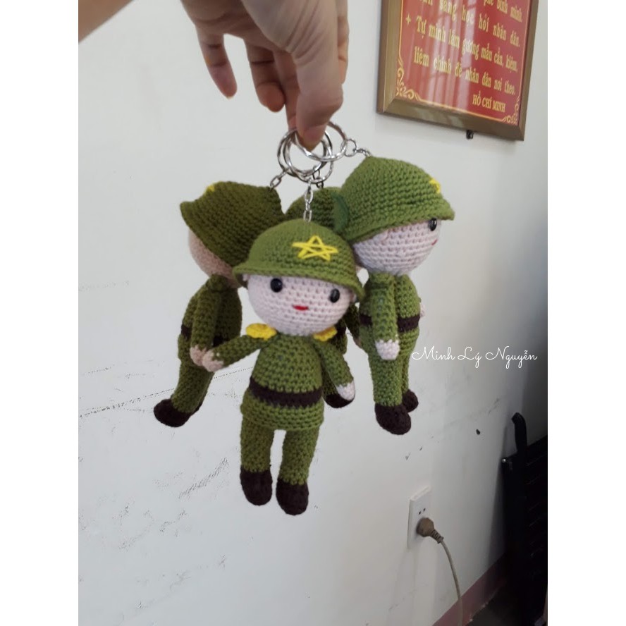Móc khóa bộ đội