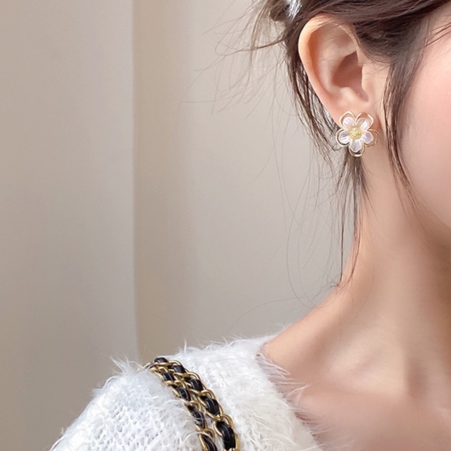 Hoa Tai Hình Bướm Đính Ngọc Trai Nhân Tạo Thời Trang