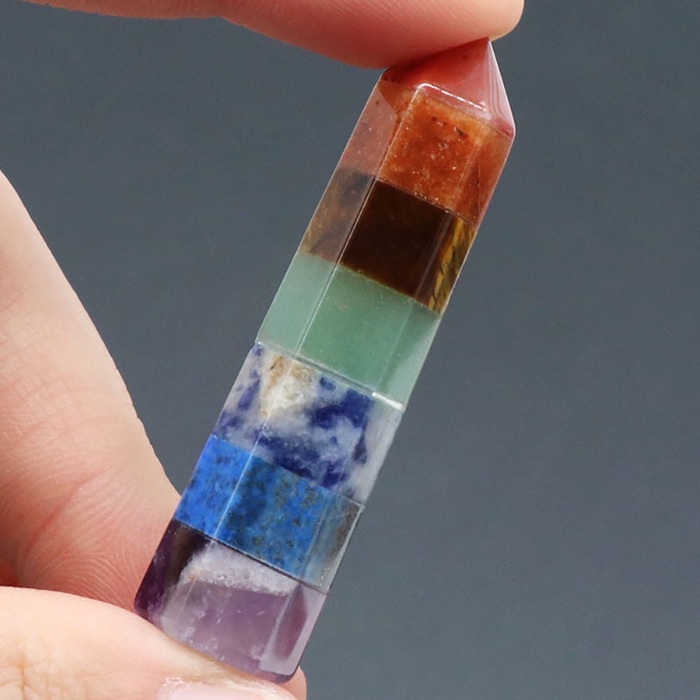 Trụ Đá Phong Thủy Hexagonal 7 Chakra 13x48 mm DA66