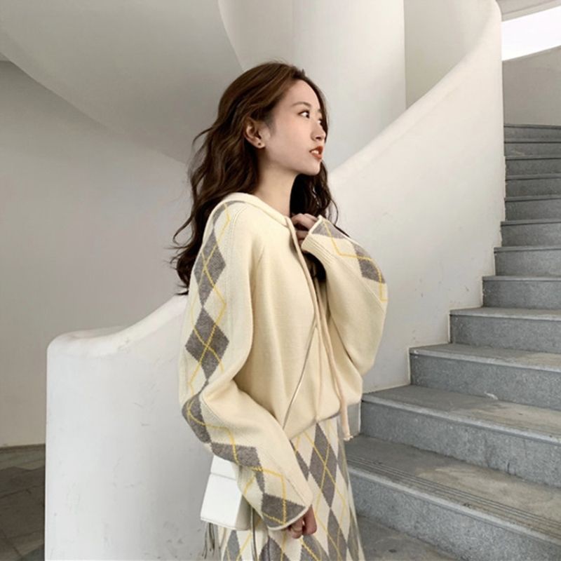 Set Áo Hoodie Phối Chân Váy Dệt Kim Phong Cách Chanel Thời Trang Thu Đông Xinh Xắn Cho Nữ