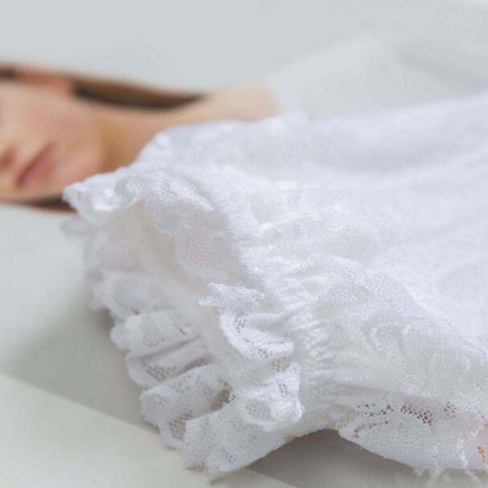 Đôi Tất Chân Ren Hoa Xinh Xắn Cho Bé Gái