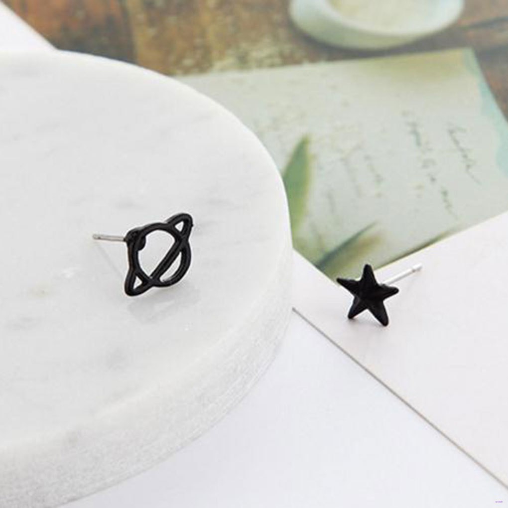 Đôi Khuyên Tai Nữ Trang Tạo Hình Ngôi Sao Hành Tinh Màu Đen Độc Đáo