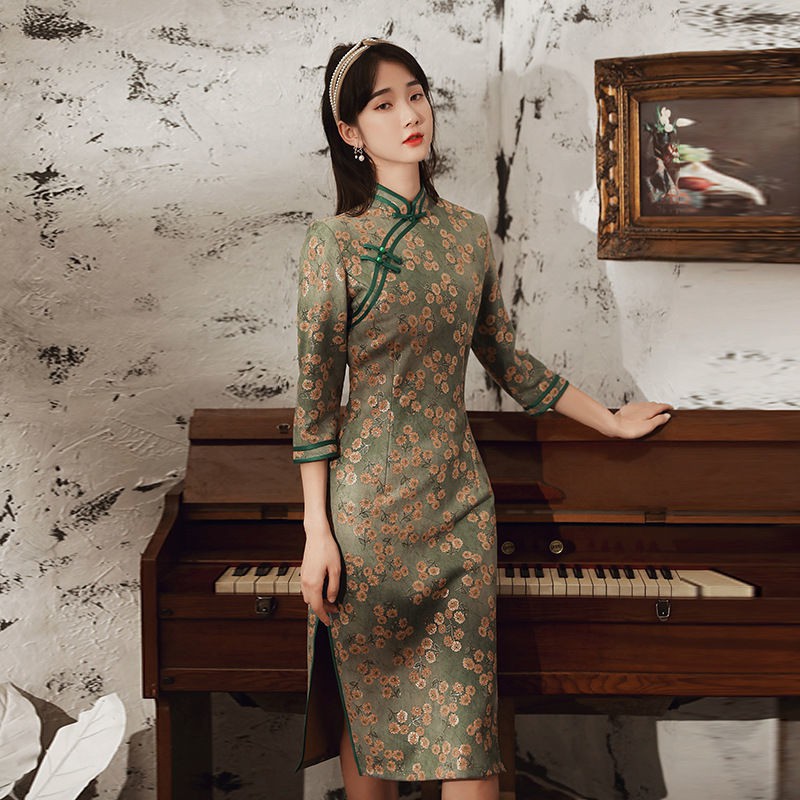 áo mẹ㍿◇2021 phong cách mới sườn xám dài giữa cũ Cô gái Thượng Hải trẻ thanh lịch catwalk phiên bản cải tiến váy