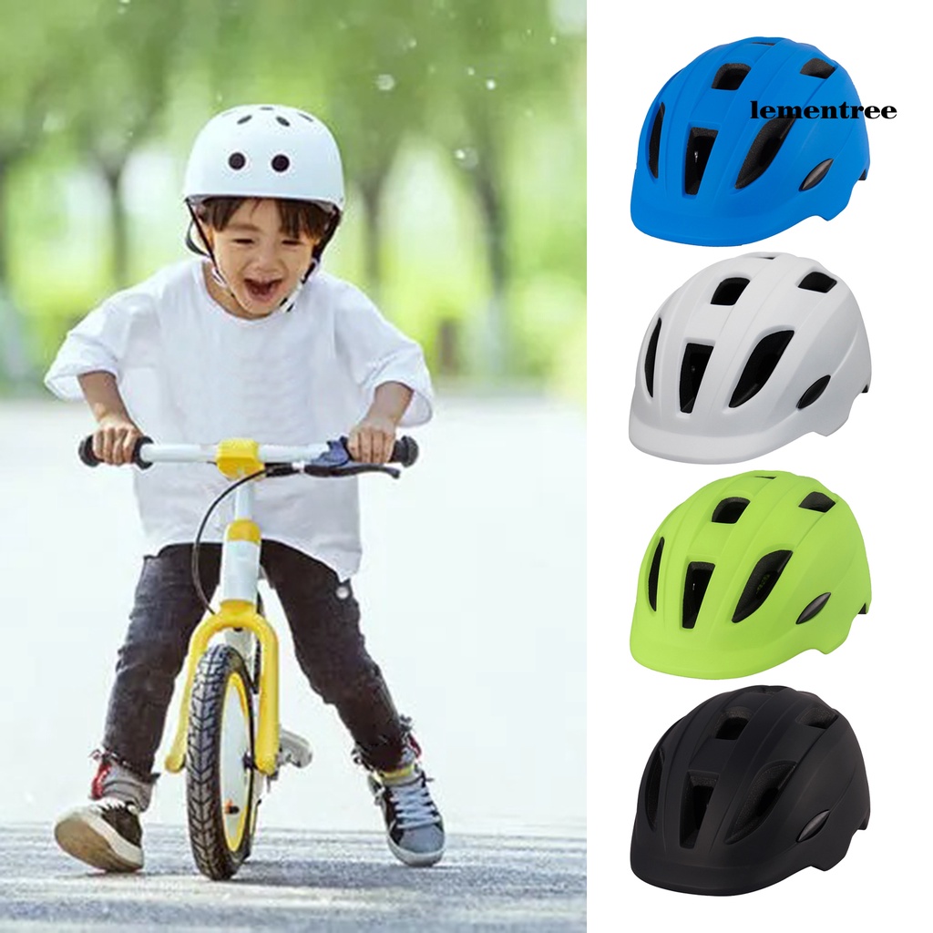 Mũ bảo hiểm siêu nhẹ thoáng khí cho bé khi trượt ván