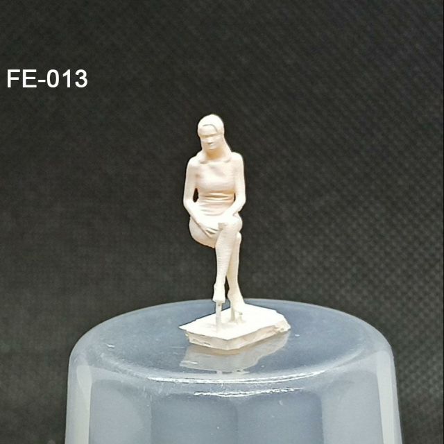Mô hình figure nữ tỉ lệ 1:64