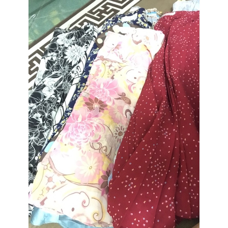 chân váy trên live