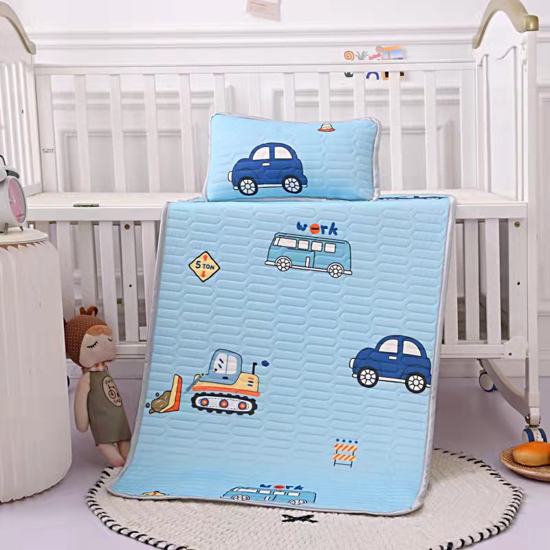 chiếu điều hòa tecel cao su non cho bé , họa tiết 3D- bé dâu tây