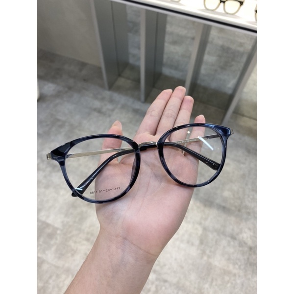 Kính 8811🤓