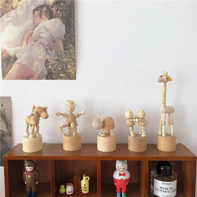 Mô hình để bàn trang trí bằng gỗ thiết kế sáng tạo tiện dụng