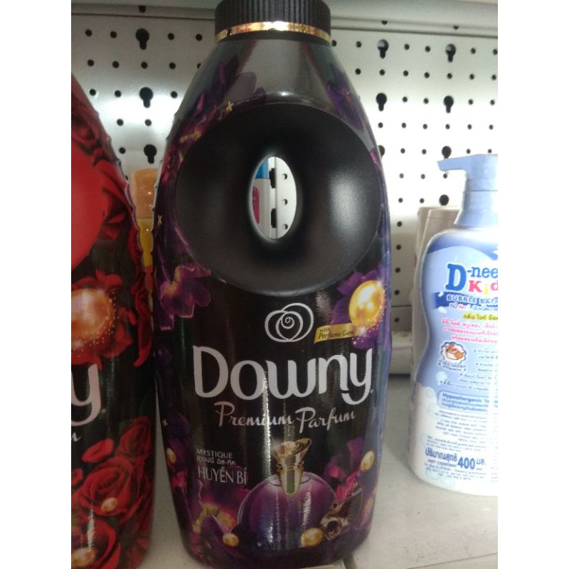 Nước xả vải Downy chai 800ml