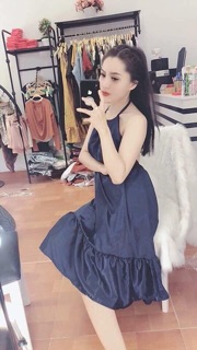 Đầm yếm phi đuôi cá