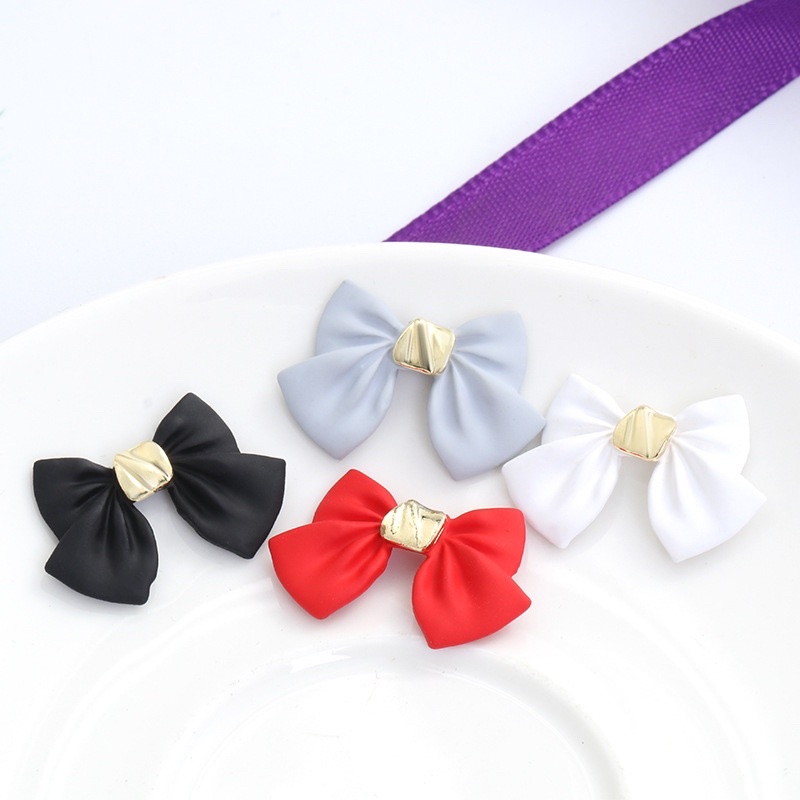 Charm nơ đính móng giả - C006