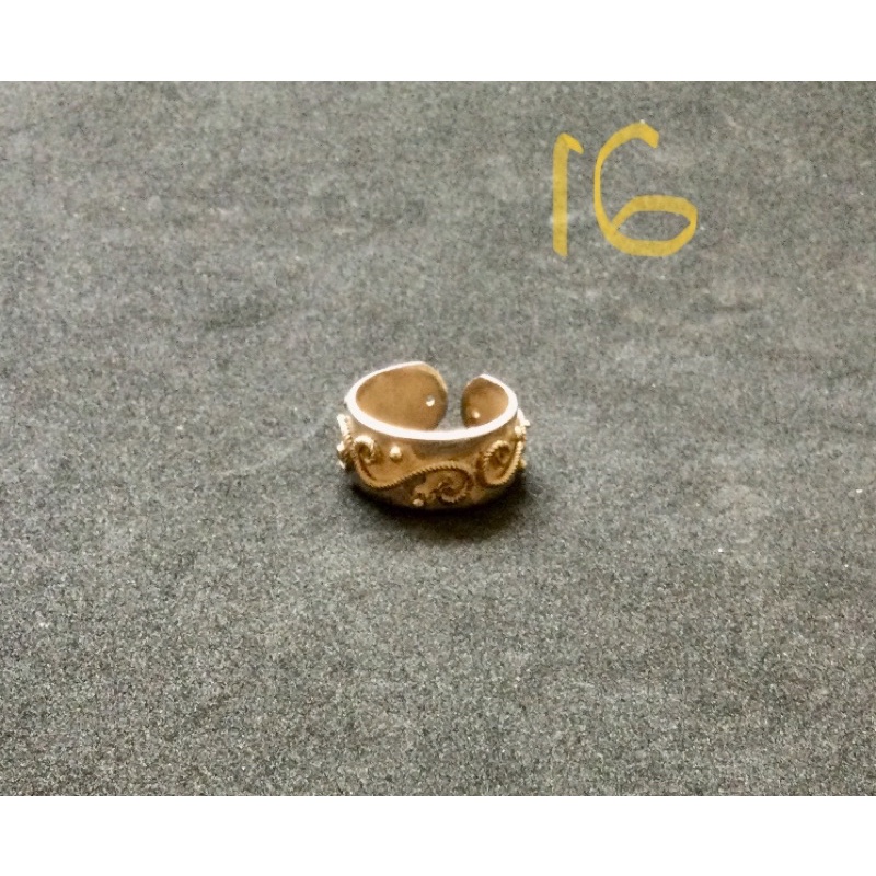 Nhẫn hợp kim màu đen trắng