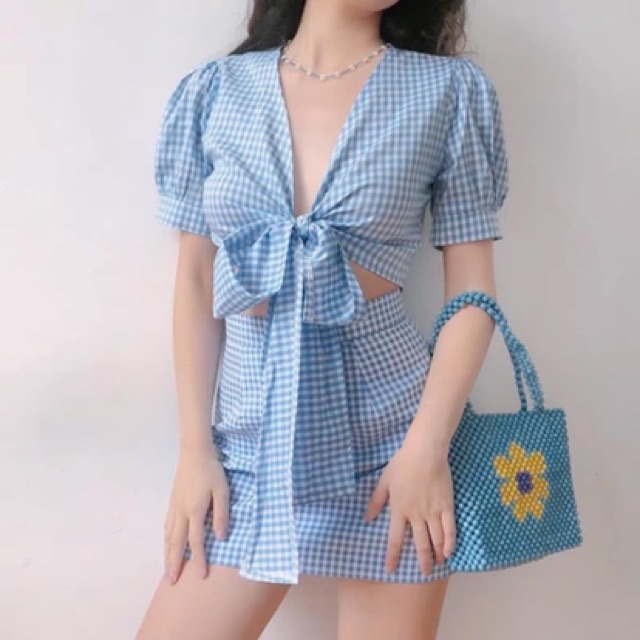 SET CARO ÁO NƠ NGỰC PHỐI CHÂN VÁY ÔM